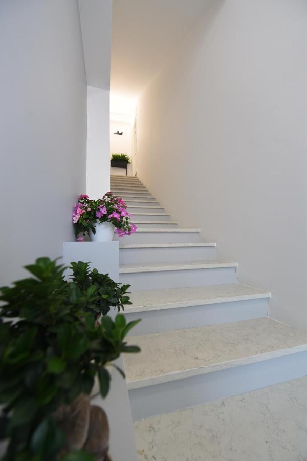 Blu In Blu Comfort Rooms Terrasini Exterior foto
